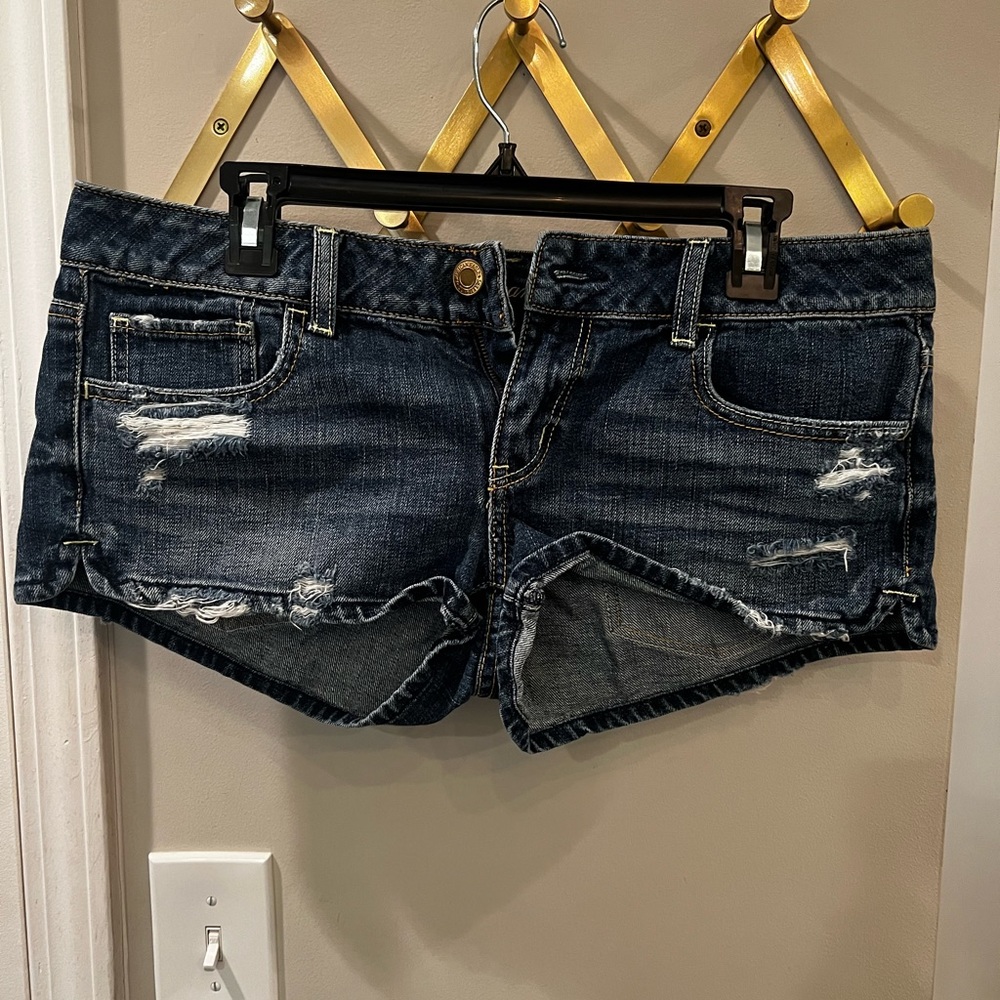American Eagle low rise shorts
